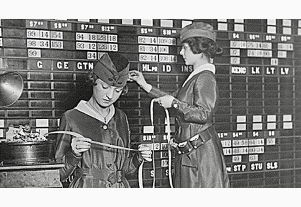 donne al lavoro in un trading exchange.
